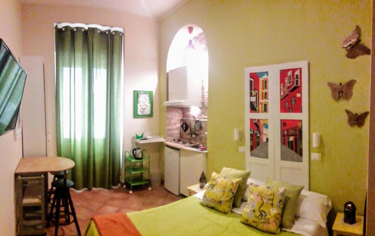 Le Stanze Di Angela Bed & Breakfast Naples Exterior photo